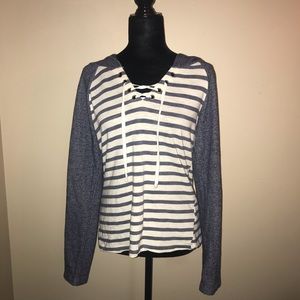 Venus white/blue long sleeve lightweight hoodie